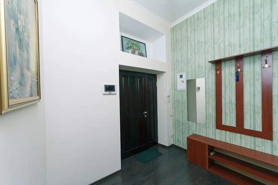 Apartament Двухкомнатная Студио На Саксаганского Kijów